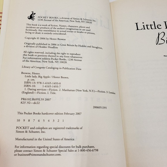 3/$12 Little Lady, Big Apple Hester Browne Hardcover Book - Picture 5 of 7